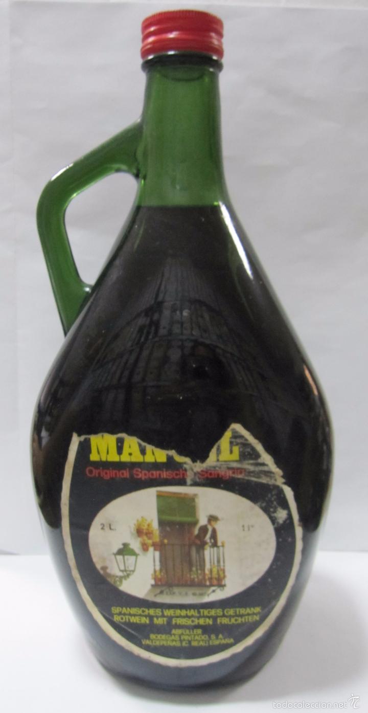Colecionismo de vinhos e licores: BOTELLA GRANDE DE SANGRIA. ORIGINAL SPANISH SANGRIA. BODEGAS PINTADO. C. REAL. VALDEPE&Ntilde;AS. 31,5 CM