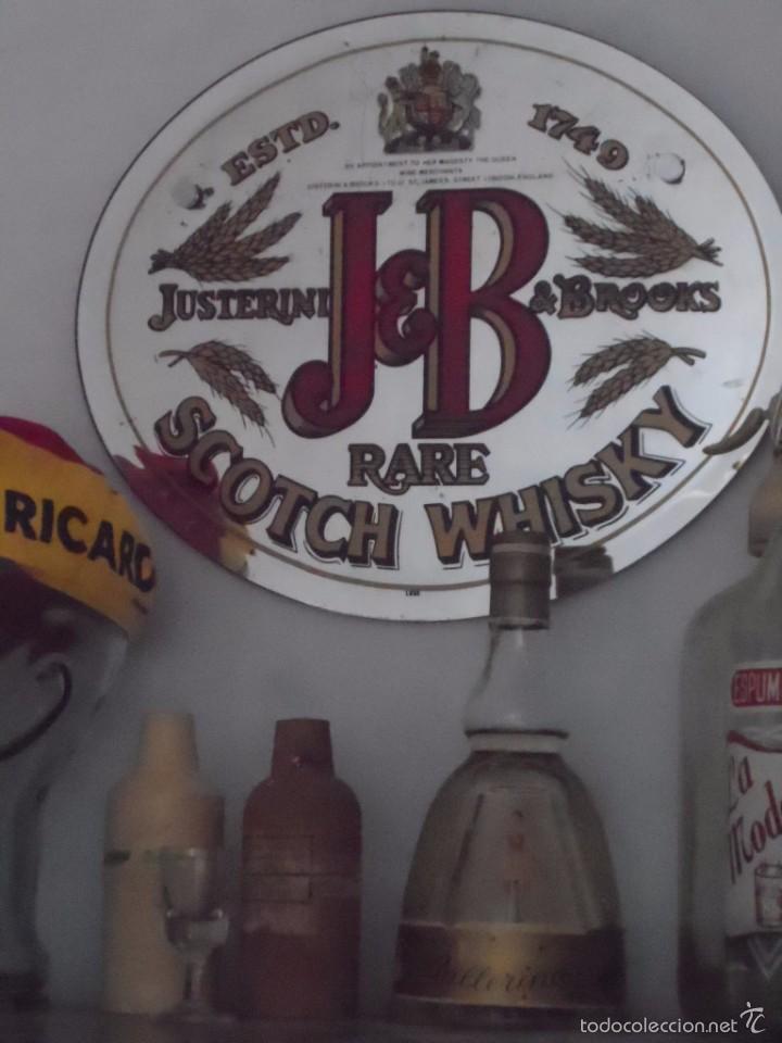 Coleccionismo de vinos y licores: SCOTCH WHISKY J B bonito ESPEJO OVALADO SCOTCH WHISKY J B CON SU CADENITA
