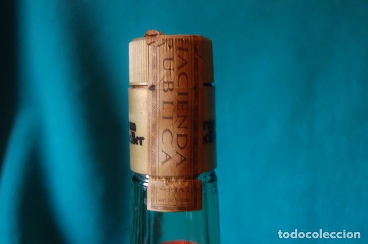 Coleccionismo de vinos y licores: Botella de brandy antiguo - Foto 2