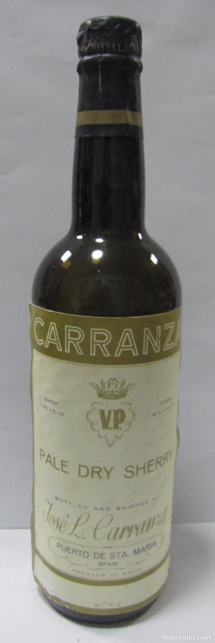 Coleccionismo de vinos y licores: BOTELLA DE MUESTRA DE VINO PALE DRY SHERRY. CARRANZA. JOS&Eacute; L. CARRANZA. PTO. DE SANTA MARIA.VAC&Iacute;A