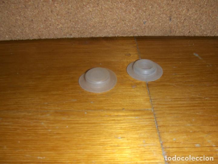 Coleccionismo de vinos y licores: DOS ANTIGUOS TAPONES DE VINO. - Foto 1