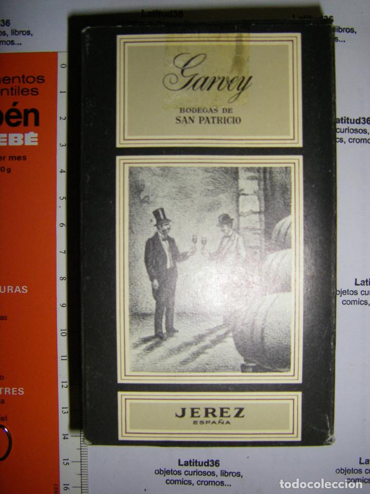 Colecionismo de vinhos e licores: botella petaca precintada de brandy espl&eacute;ndido en caja. garvey. sello de 4 pesetas     b