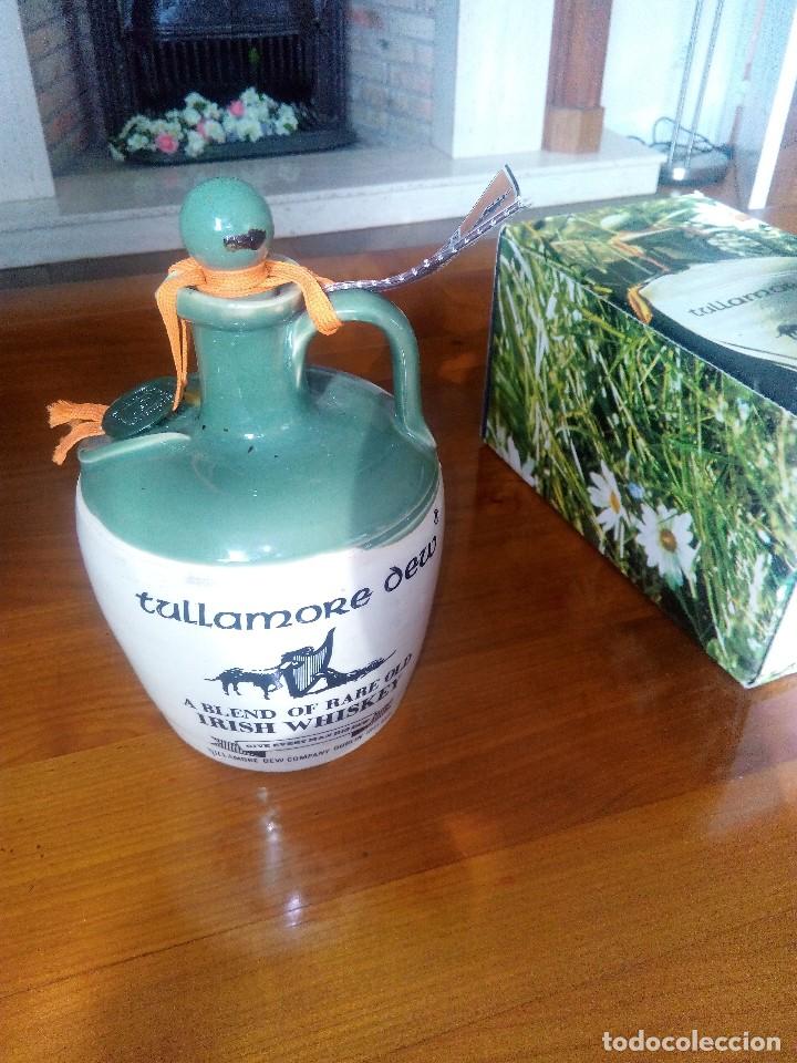 Coleccionismo de vinos y licores: WISKY TULLAMORE DEW - Foto 2