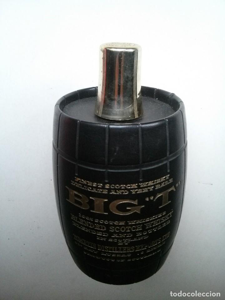 Coleccionismo de vinos y licores: botella barril de whisky BIG T Scotch Whisky