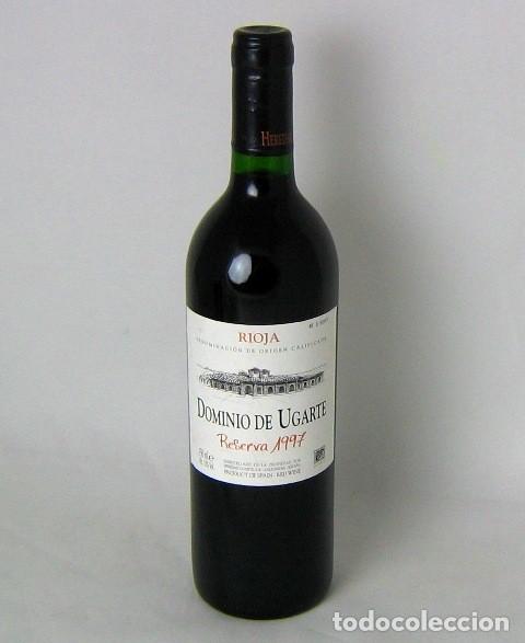 Coleccionismo de vinos y licores: V5 BOTELLA DE VINO TINTO DOMINIO DE UGARTE, RIOJA, RESERVA 1997, ETIQUETA CASER&Iacute;O RODEADO DE VI&Ntilde;AS