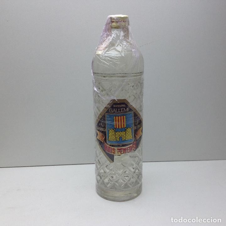 Coleccionismo de vinos y licores: BOTELLA ANIS PENEDES PTO 4 PTAS DESTILERIAS GALLEMI