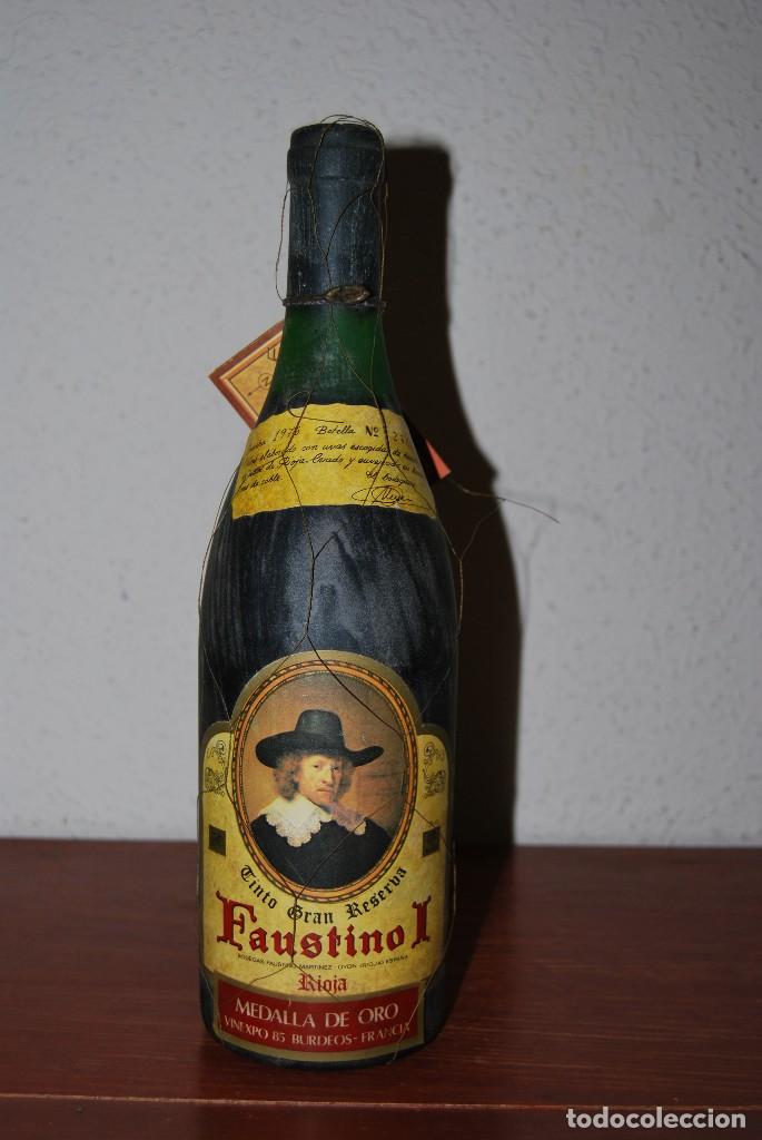 Collection of wines and liquors: BOTELLA DE VINO FAUSTINO I - RIOJA - COSECHA 1976 - MEDALLA DE ORO