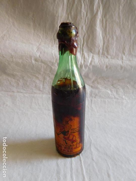 Coleccionismo de vinos y licores: BOTELLA MINIATURA DE JEREZ QUINA. BODEGAS VI&Ntilde;A. JEREZ. SIN ABRIR. PRECINTADA.