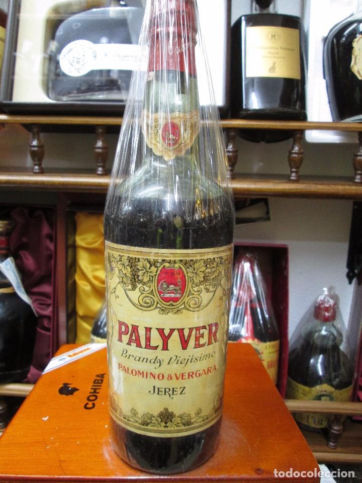 Coleccionismo de vinos y licores: ANTIGUA BOTELLA BRANDY CO&Ntilde;AC, PALIVER VIEJISIMO IMPUESTO DE 80 CTS, DECADA A&Ntilde;OS 50-60