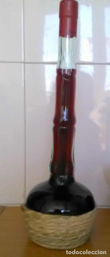 Coleccionismo de vinos y licores: BOTELLA VINO Calamandrina Cantine Du d'Asti