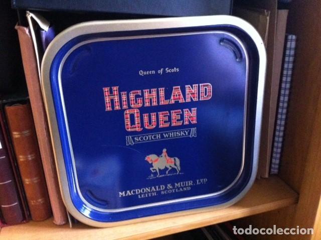 Coleccionismo de vinos y licores: Bandeja Highland Queen Scotch Whisky. Macdonald & Muir, Ltd. Leith Scotland