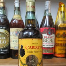 Coleccionismo de vinos y licores: ANTIGUA BOTELLA BRANDY COÑAC,CARLOS III SOLERA RESERVADA DE IMPUESTO DE 8 PTS, DECADA 70-80