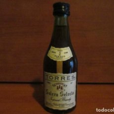 Coleccionismo de vinos y licores: BOTELLÍN BRANDY TORRES 5. 0,050 L.