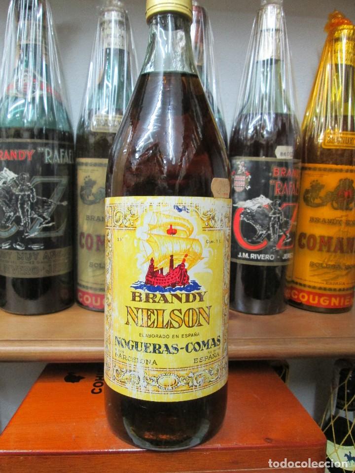 Coleccionismo de vinos y licores: ANTIGUA BOTELLA BRANDY CO&Ntilde;AC, NELS&Ograve;N DE IMPUESTO DE 4 PTS. DECADA 70-80