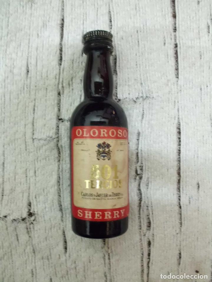 Coleccionismo de vinos y licores: BOTELLIN OLOROSO 501 TERCIOS. BODEGAS CARLOS Y JAVIER DE TERRY. PUERTO DE SANTA MARIA  RF-5517