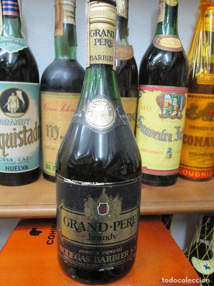Coleccionismo de vinos y licores: ANTIGUA BOTELLA BRANDY CO&Ntilde;AC,GRAN PERE RESERVA ESPECIAL, IMPUESTO DE 4 PTS. DECADA 70-80
