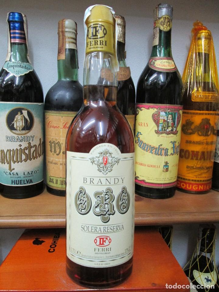 Coleccionismo de vinos y licores: ANTIGUA BOTELLA BRANDY CO&Ntilde;AC,ORO SOLERA RESERVA DESTILERIAS FERRI
