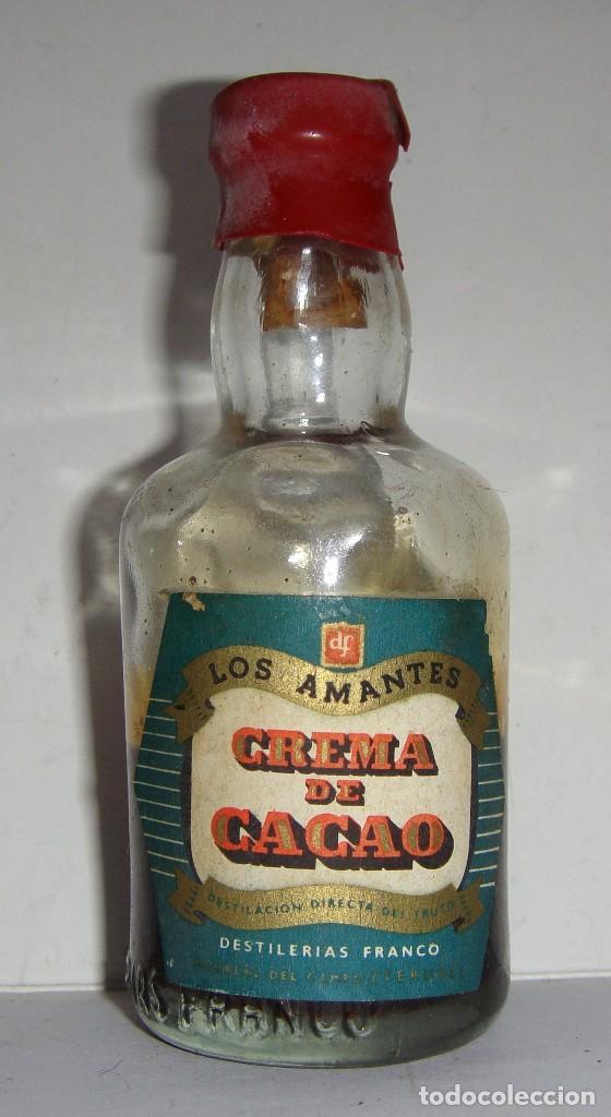 Coleccionismo de vinos y licores: Botell&iacute;n Los Amantes Crema de Cacao &middot; Destiler&iacute;as Franco &middot; Monreal del Campo (Teruel) &middot; ca 1950&ndash;1970