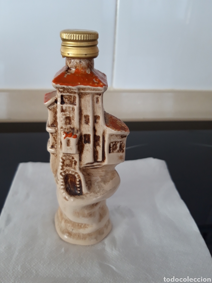 Coleccionismo de vinos y licores: BOTELLA CASA COLGANTE DE CUENCA-PRECINTADA