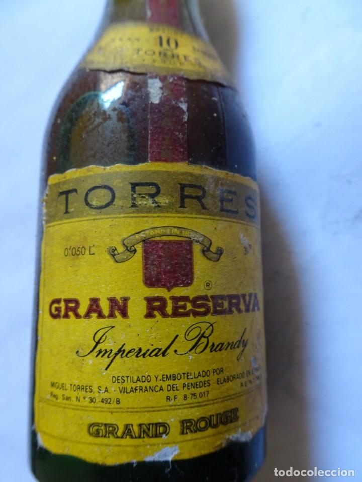 Coleccionismo de vinos y licores: ANTIGUO BOTELL&Iacute;N DE BRANDY TORRES GRAN RESERVA, VER FOTOS