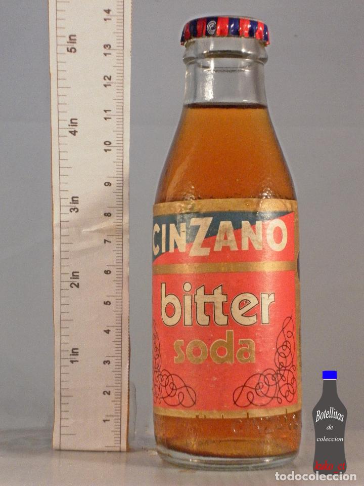 Sammlung von Weinen und Lik&ouml;ren: BOTELLITA BOTELLIN BITTER CINZANO SODA BARCELONA
