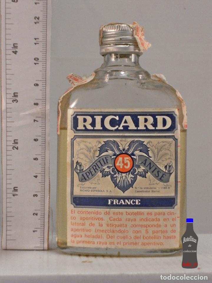 Sammlung von Weinen und Lik&ouml;ren: BOTELLITA BOTELLIN PETACA ANIS APERITIF RICARD PASTIS FRANCE ELABORADO EN ESPA&Ntilde;A