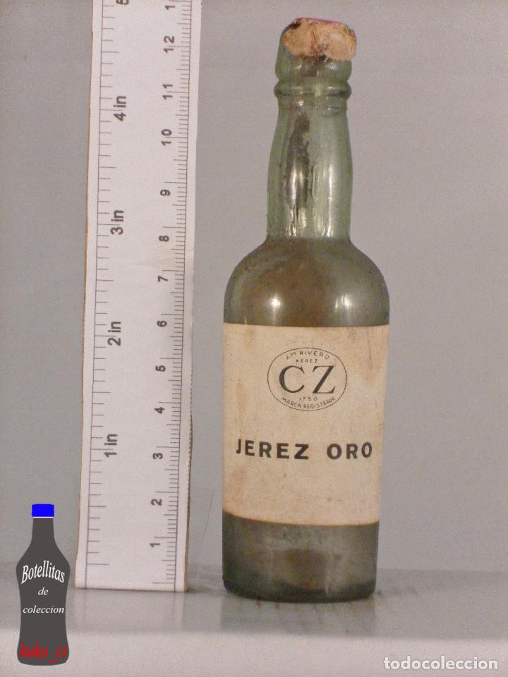 Sammlung von Weinen und Lik&ouml;ren: BOTELLITA BOTELLIN JEREZ ORO CZ JM RIVERO JEREZ DE LA FRONTERA