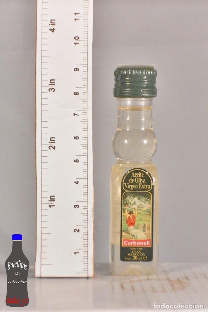 Sammlung von Weinen und Lik&ouml;ren: BOTELLITA BOTELLIN ACEITE DE OLIVA VIRGEN EXTRA CARBONELL