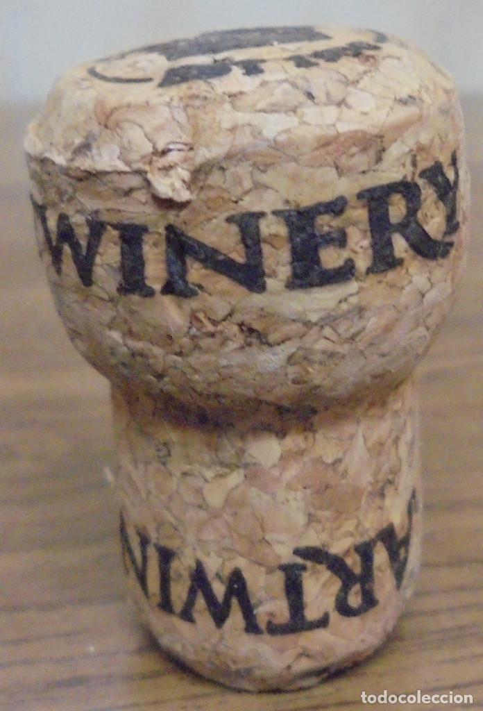 Sammlung von Weinen und Lik&ouml;ren: TAPON DE CORCHO DE ESPUMOSO ARTWINERY EST 1950