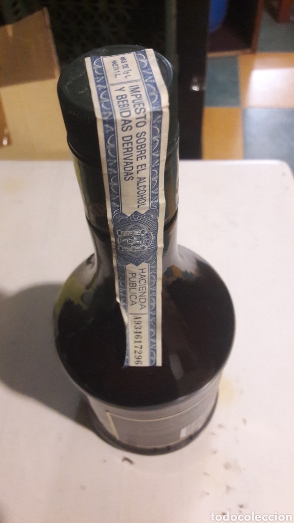 Coleccionismo de vinos y licores: Licor Gressy botella llena - Foto 2