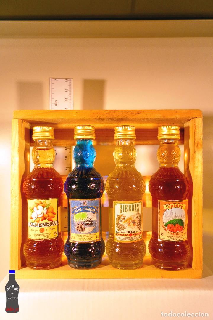 Collectionnisme de vins et liqueurs: BOTELLITA BOTELLIN LOTE DE 4 BARTOLOME CANELLAS MALLORCA EN CAJA