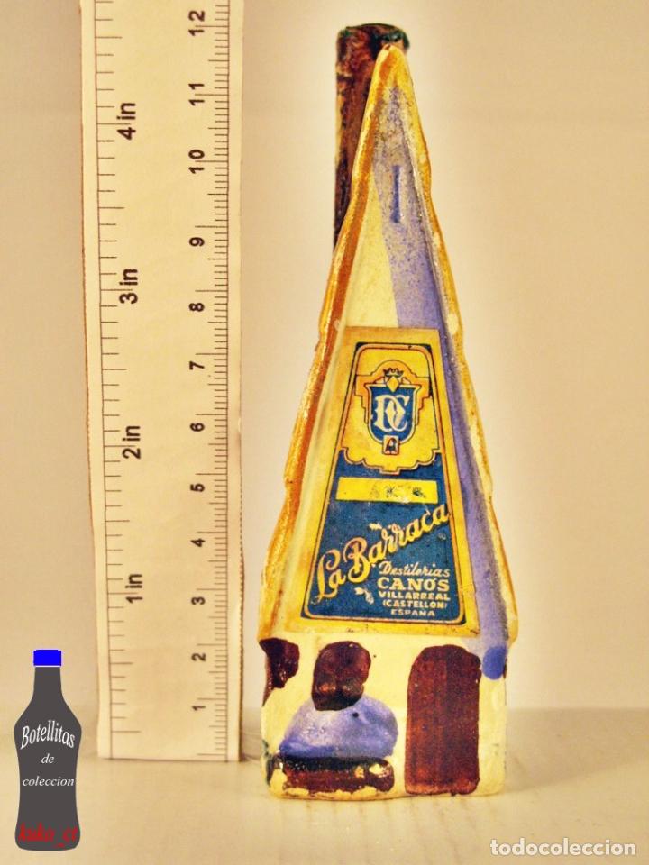 Collection of wines and liquors: BOTELLITA BOTELLIN CERAMICA LA BARRACA DESTILERIAS CANOS VILLAREAL