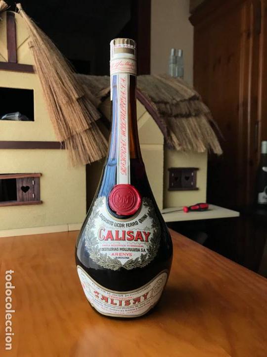 Coleccionismo de vinos y licores: Botella Licor Ferroquina Calisay, Precinto 80 ctm. PERFECTA
