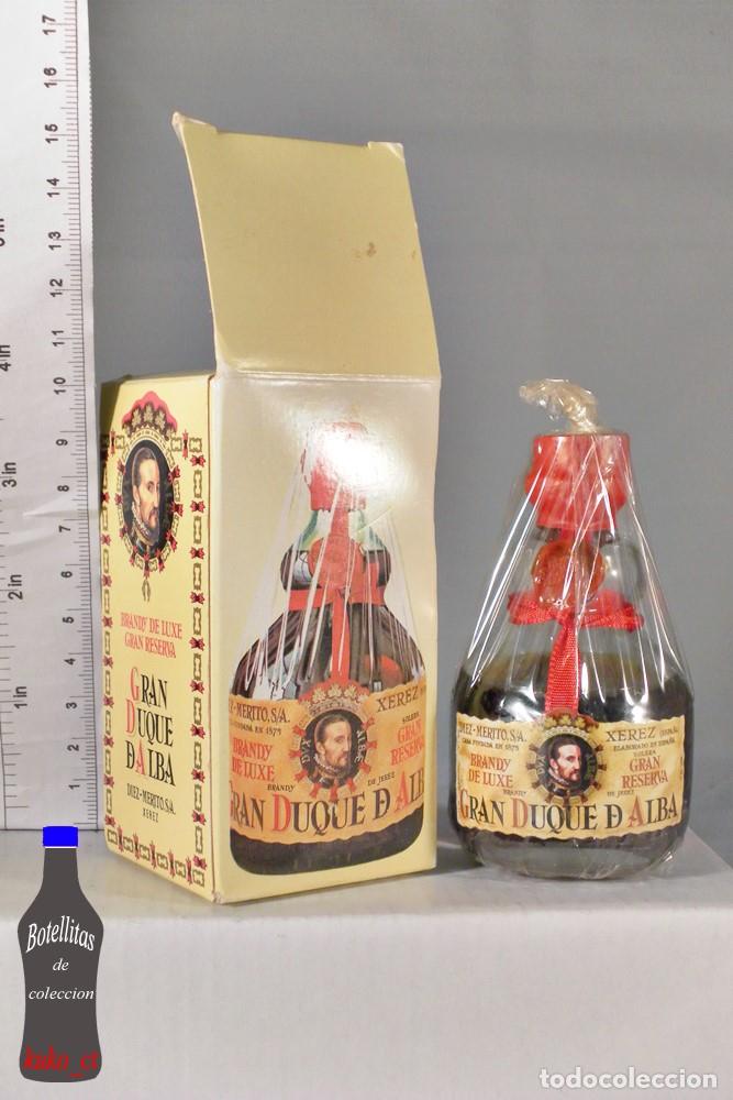 Coleccionismo de vinos y licores: BOTELLITA BOTELLIN BRANDY GRAN DUQUE D ALBA GRAN RESERVA DIEZ MERITO S.A. JEREZ