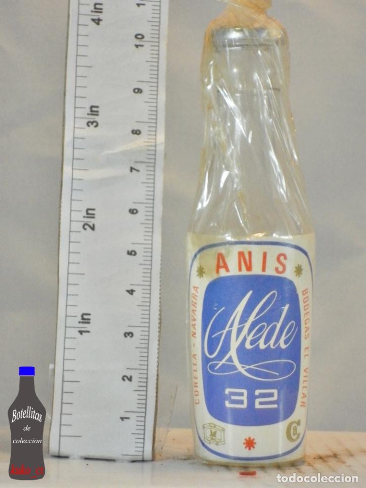 Collection of wines and liquors: BOTELLITA BOTELLIN ANIS AFEDE 32 BODEGAS EL VILLAR CORELLA NAVARRA