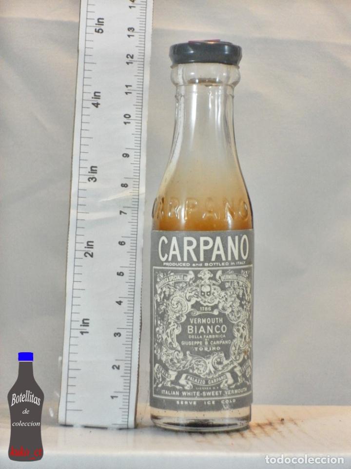 Sammlung von Weinen und Lik&ouml;ren: BOTELLITA BOTELLIN CARPANO VERMOUTH BIANCO TORINO ITALIA