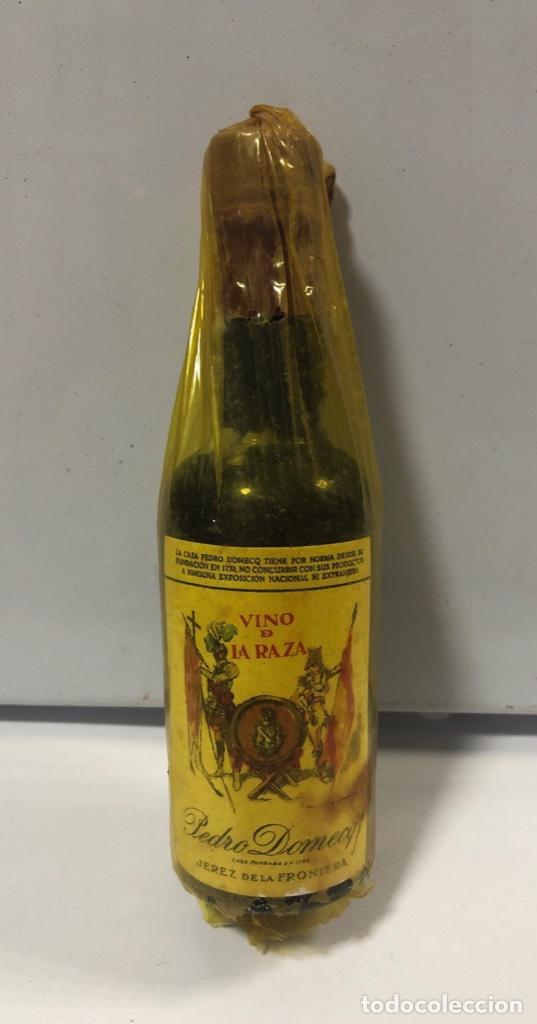 Collectionnisme de vins et liqueurs: BOTELLIN VINO DE LA RAZA. CASA FUNDADA EN 1730. PEDRO DOMECQ. JEREZ DE LA FRONTERA.