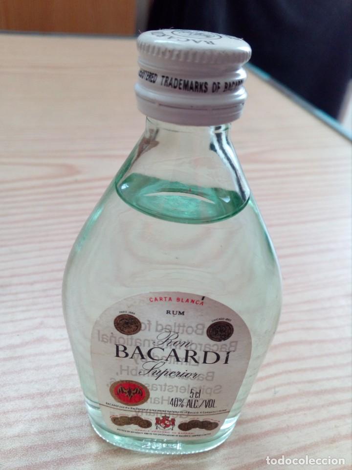 Colecionismo de vinhos e licores: Botellin Ron Bacardi Superior Carta Blanca - Lote 2