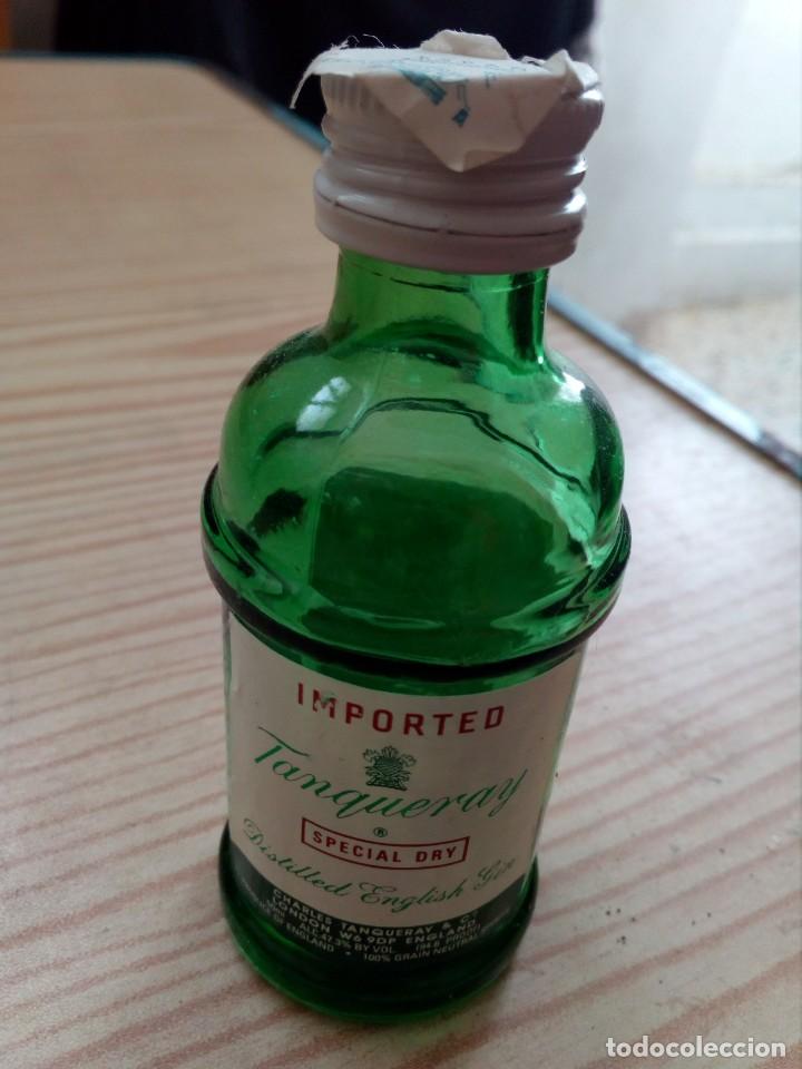 Coleccionismo de vinos y licores: Botellin Tanqueray Special Dry Gin - Lote 2