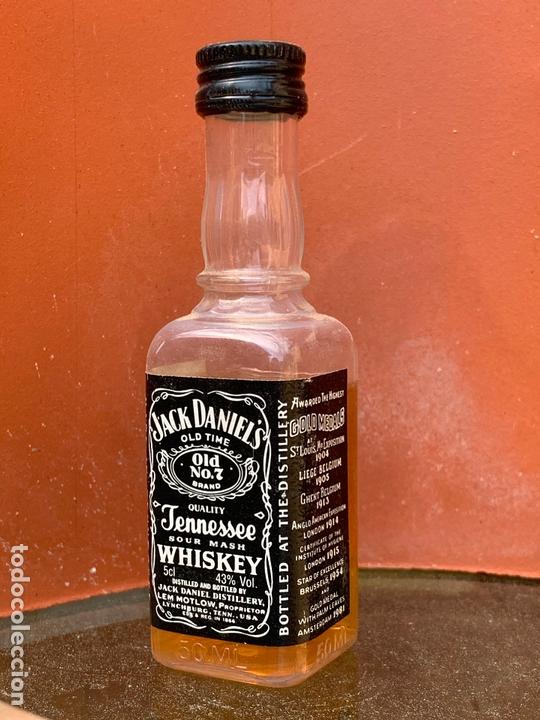 Coleccionismo de vinos y licores: JACK DANIELS. TENNESSEE WHISKY. ANTIGUO BOTELLIN