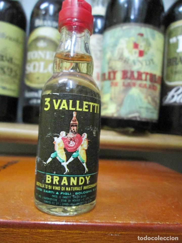 Coleccionismo de vinos y licores: ANTIGUO BOTELLIN BRANDY CO&Ntilde;AC, 3 VALLENTINE BRANDY 10 CM ALTURA
