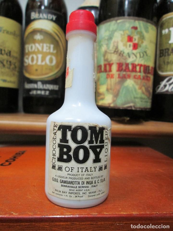 Coleccionismo de vinos y licores: ANTIGUO BOTELLIN BRANDY CO&Ntilde;AC, TOM BOY OF ITALIA 10 CM