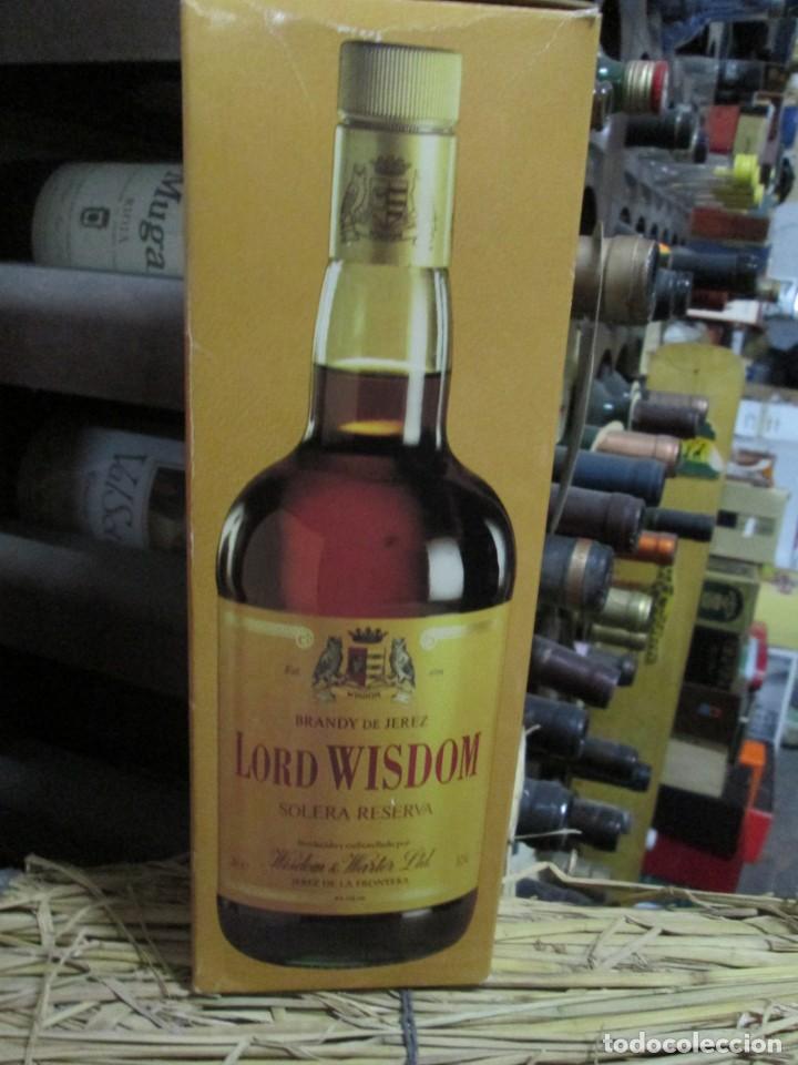 Coleccionismo de vinos y licores: ANTIGUA CAJA VACIA BRANDY CO&Ntilde;AC, LORD WISDOM