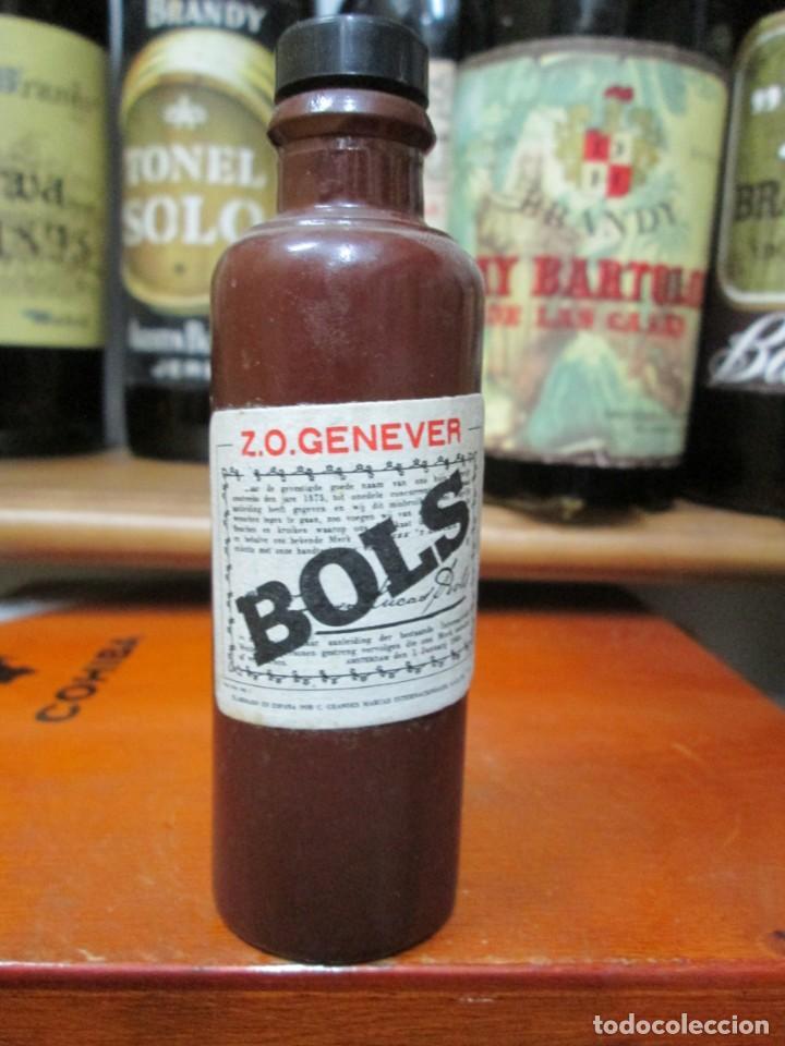 Coleccionismo de vinos y licores: ANTIGUO BOTELLIN BRANDY CO&Ntilde;AC, Z.O. GENEVER DE BOLS 11 CM