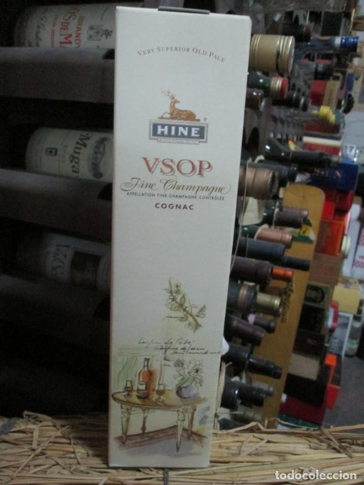 Coleccionismo de vinos y licores: ANTIGUA CAJA VACIA BRANDY CO&Ntilde;AC, HINE V.S.O.P.