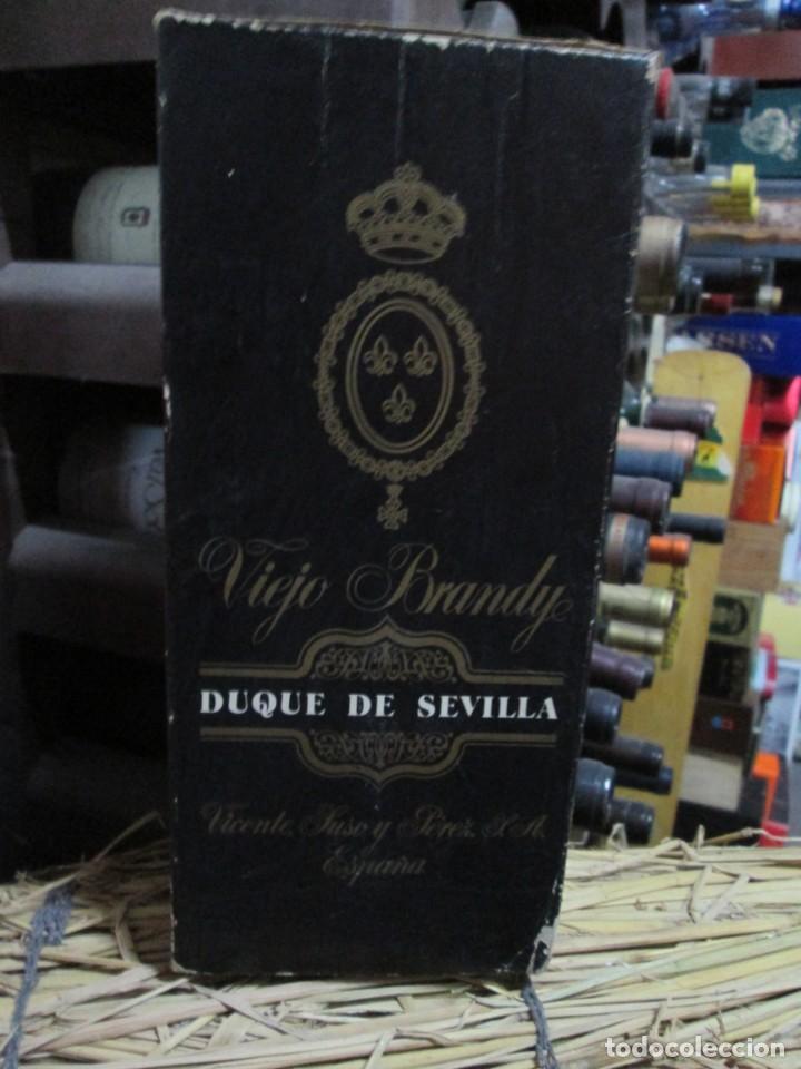 Coleccionismo de vinos y licores: ANTIGUA CAJA VACIA BRANDY CO&Ntilde;AC, DUQUE DE SEVILLA