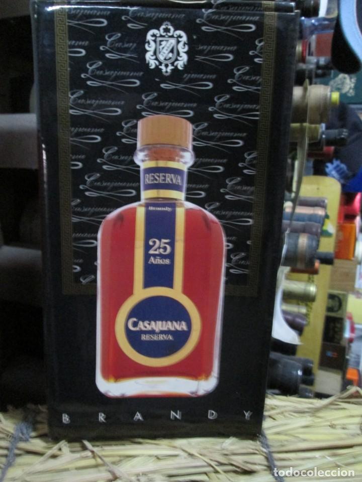 Coleccionismo de vinos y licores: ANTIGUA CAJA VACIA BRANDY CO&Ntilde;AC, CASAJUANA 25 A&Ntilde;OS