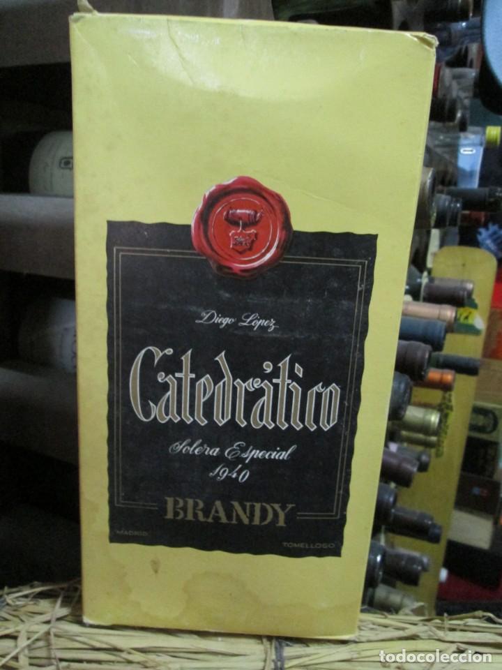 Coleccionismo de vinos y licores: ANTIGUA CAJA VACIA BRANDY CO&Ntilde;AC, CATEDRATICO