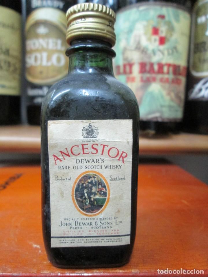 Coleccionismo de vinos y licores: ANTIGUO BOTELLIN BRANDY CO&Ntilde;AC, ASCETOR RARA OL ESCOTCH WHISKY