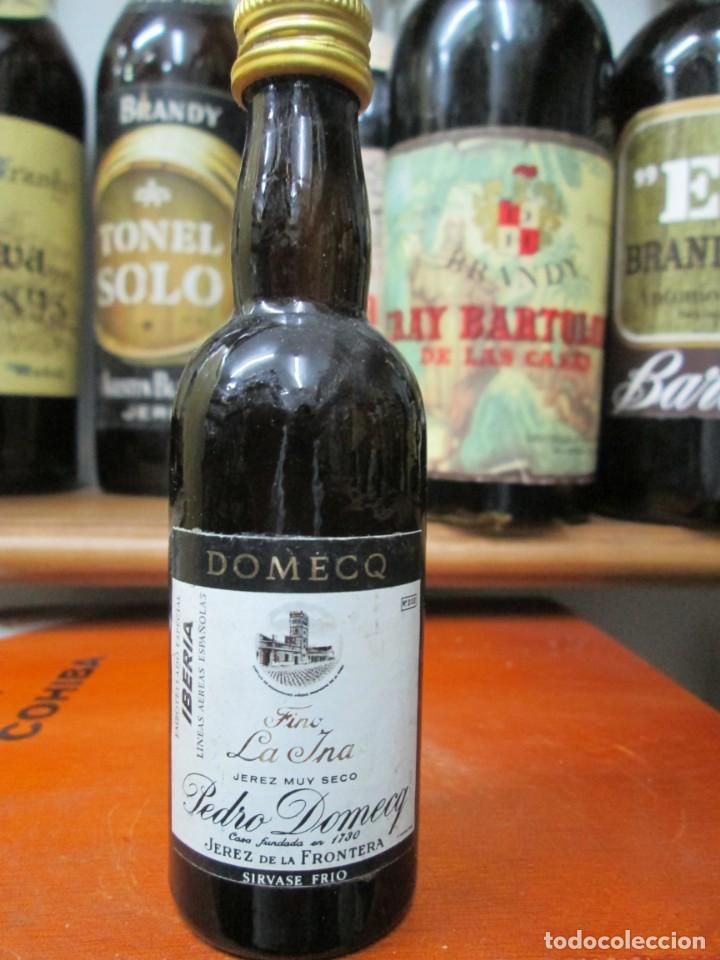 Coleccionismo de vinos y licores: ANTIGUO BOTELLIN BRANDY CO&Ntilde;AC, FINO LA INA JEREZ MUY SECO